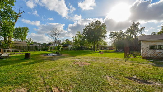 Houston 1-story, 4-bed 2002 Eubanks Street-idx