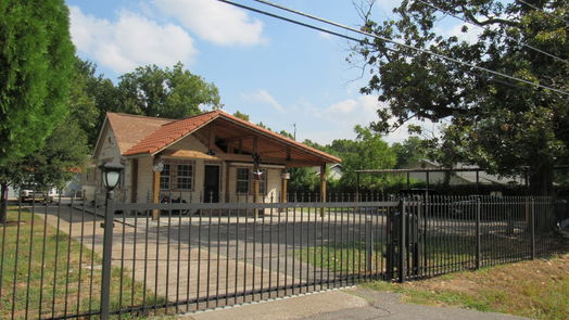 Houston 1-story, 3-bed 2229 Firnat Street-idx