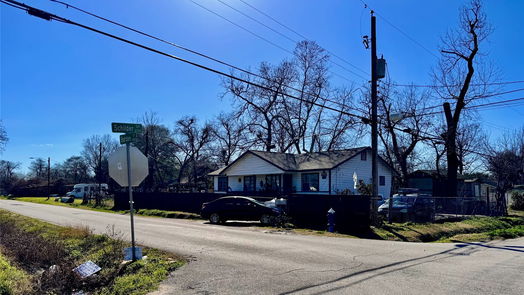 Houston 1-story, 3-bed 9843 Burden Street-idx