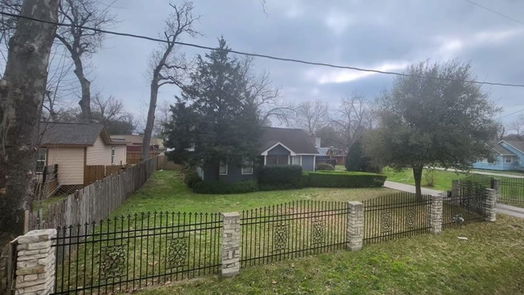 Houston null-story, 3-bed 1832 Turner Drive-idx