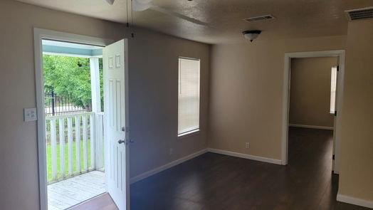 Houston 1-story, 3-bed 4010 Amalie Street-idx