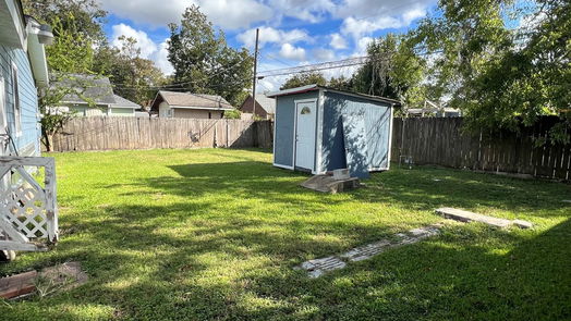 Houston 1-story, 3-bed 2308 W Bennington Street W-idx