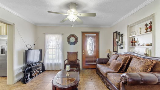 Houston 1-story, 3-bed 8802 Burden Street-idx