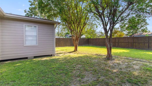 Houston 1-story, 3-bed 8802 Burden Street-idx