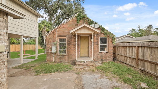 Houston 2-story, 8-bed 1917 Sadler Street-idx