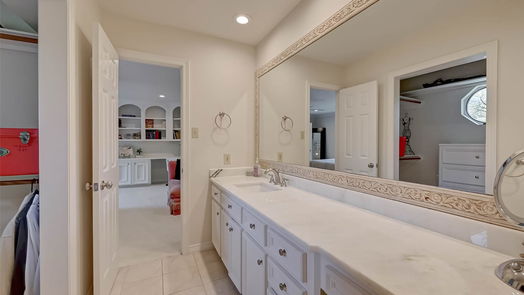 Houston 2-story, 6-bed 807 Kingsmark Drive-idx