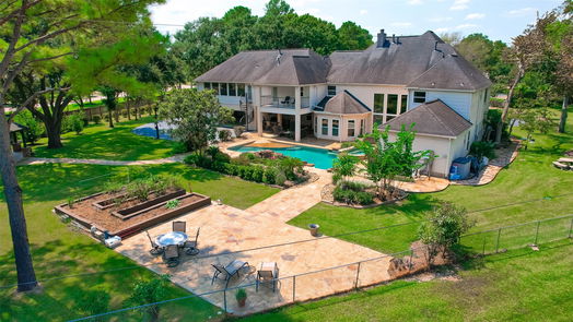 Houston 2-story, 6-bed 807 Kingsmark Drive-idx