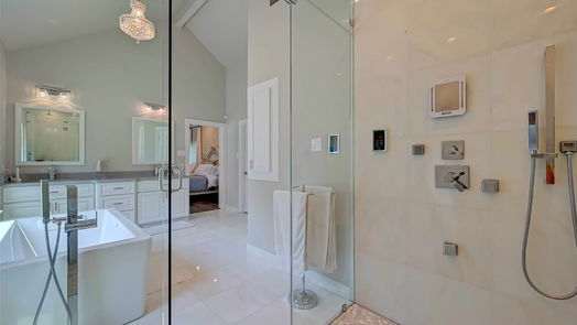 Houston 2-story, 6-bed 807 Kingsmark Drive-idx