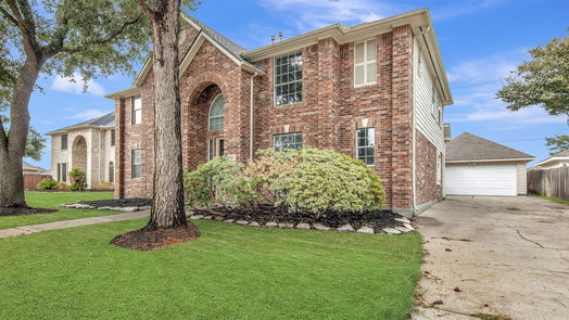 Houston 2-story, 5-bed 8906 Sunny Ridge Drive-idx