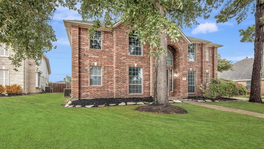 Houston 2-story, 5-bed 8906 Sunny Ridge Drive-idx