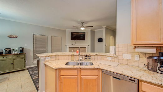 Houston 2-story, 3-bed 15618 Kentwater Court-idx