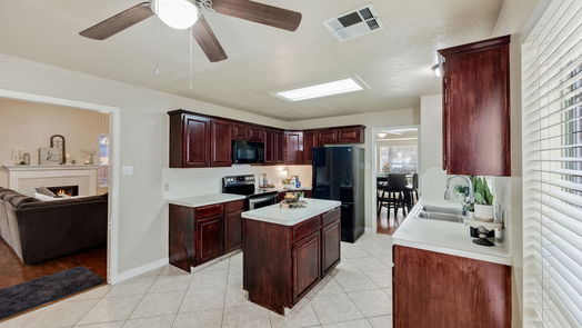 Houston 1-story, 4-bed 17210 Crown Meadow Court-idx