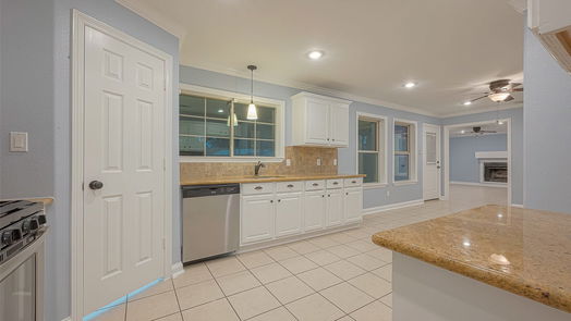 Houston 2-story, 3-bed 15314 Meadow Village Drive-idx