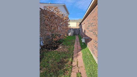 Houston 2-story, 5-bed 9707 Pine Bank Drive-idx