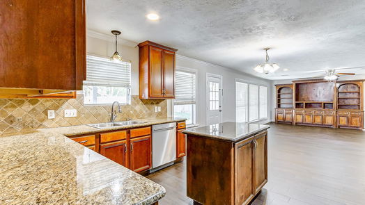 Houston 2-story, 5-bed 8510 Shallowlake Court-idx