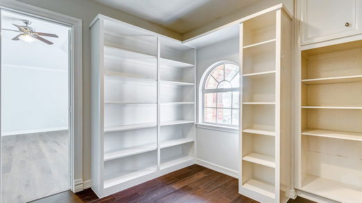 Houston 2-story, 5-bed 8510 Shallowlake Court-idx