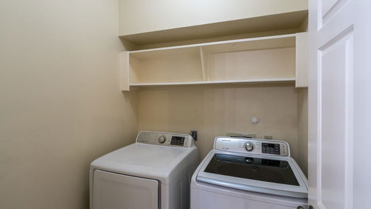Houston 2-story, 4-bed 7710 Hidden Oaks Lane-idx