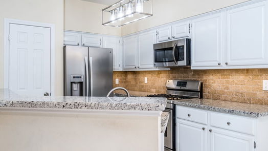 Houston 2-story, 4-bed 7710 Hidden Oaks Lane-idx
