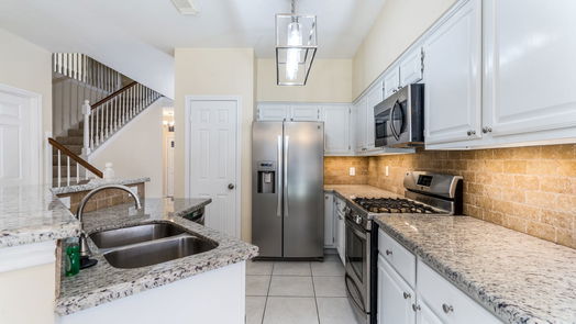 Houston 2-story, 4-bed 7710 Hidden Oaks Lane-idx