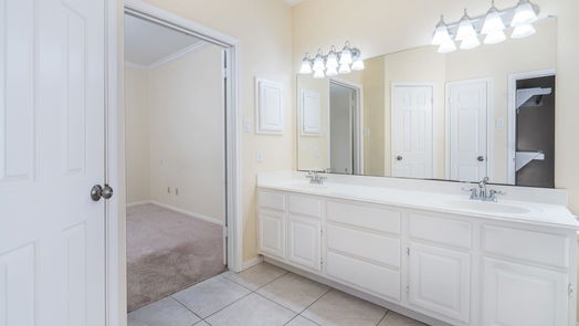 Houston 2-story, 4-bed 7710 Hidden Oaks Lane-idx