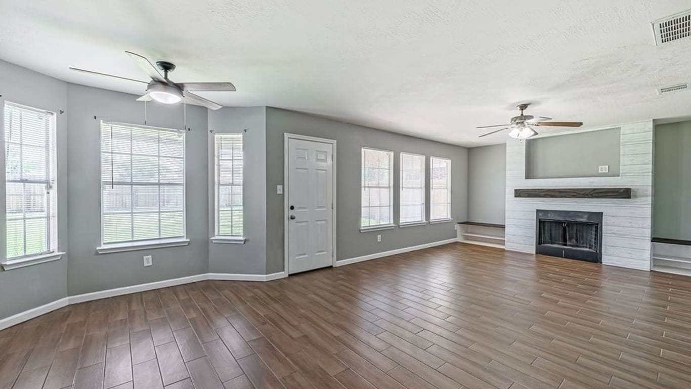 Houston 2-story, 4-bed 9310 Find Horn Court-idx