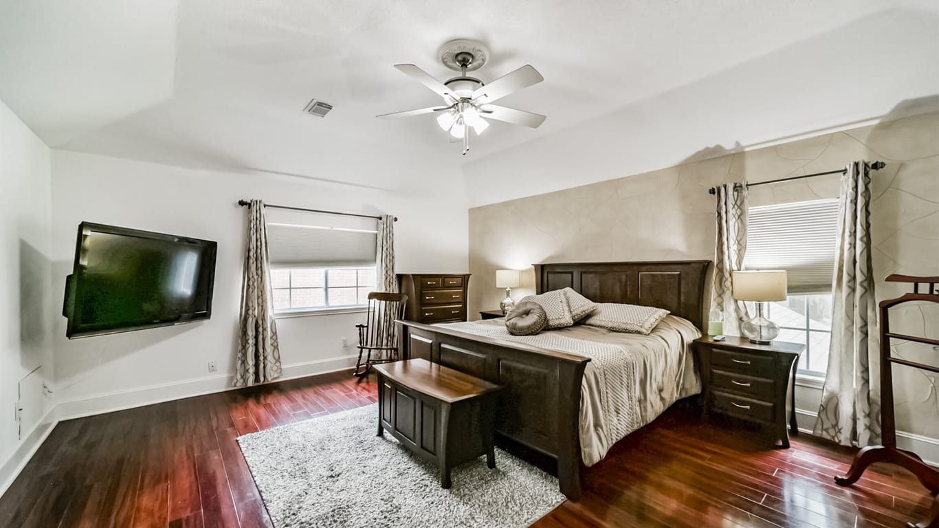 Houston 2-story, 4-bed 7411 Magnolia Shadows Lane-idx