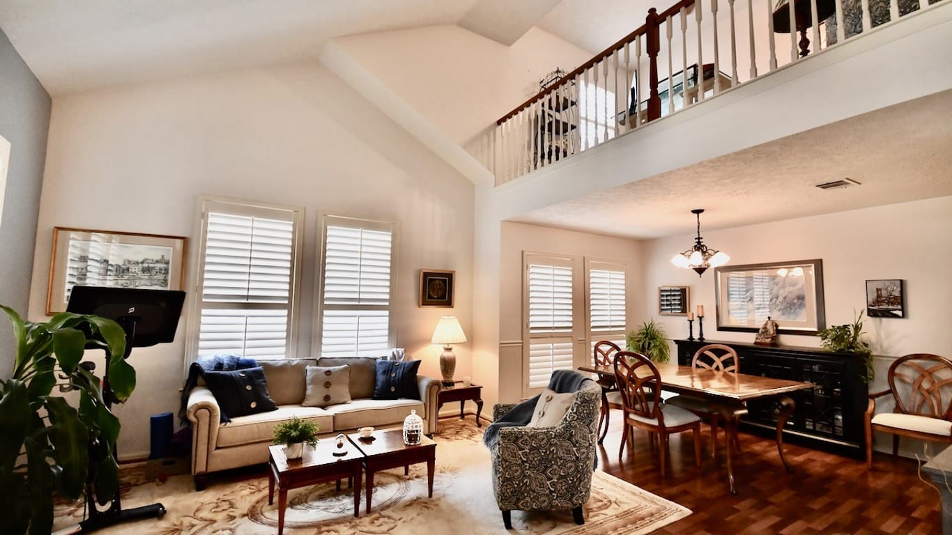 Houston 2-story, 3-bed 17122 Crown Meadow Court-idx