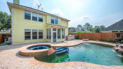 Houston 2-story, 4-bed 16211 Pine Thorn Drive-idx