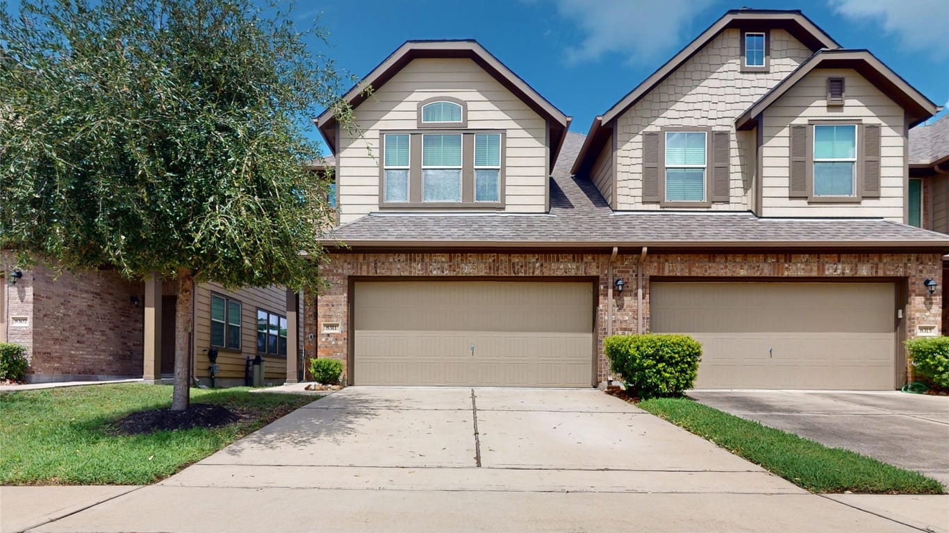 Houston 2-story, 3-bed 8311 Hawthorn Valley Lane-idx