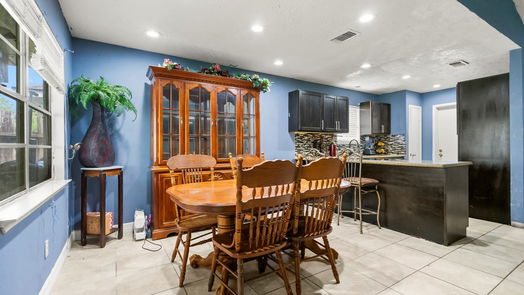 Houston 1-story, 4-bed 16323 Maplemont Drive-idx