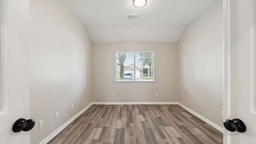 Houston 1-story, 4-bed 10443 Indian Paintbrush Lane-idx