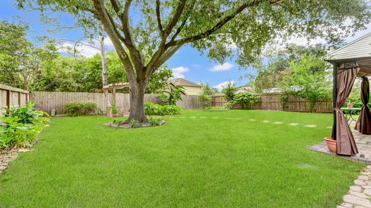 Houston 2-story, 3-bed 8431 Sunny Ridge Drive-idx