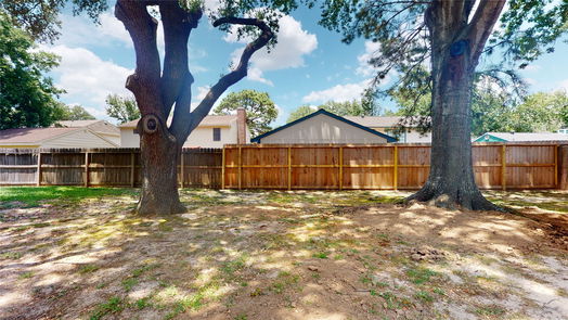 Houston 1-story, 3-bed 15734 Lakedale Drive-idx