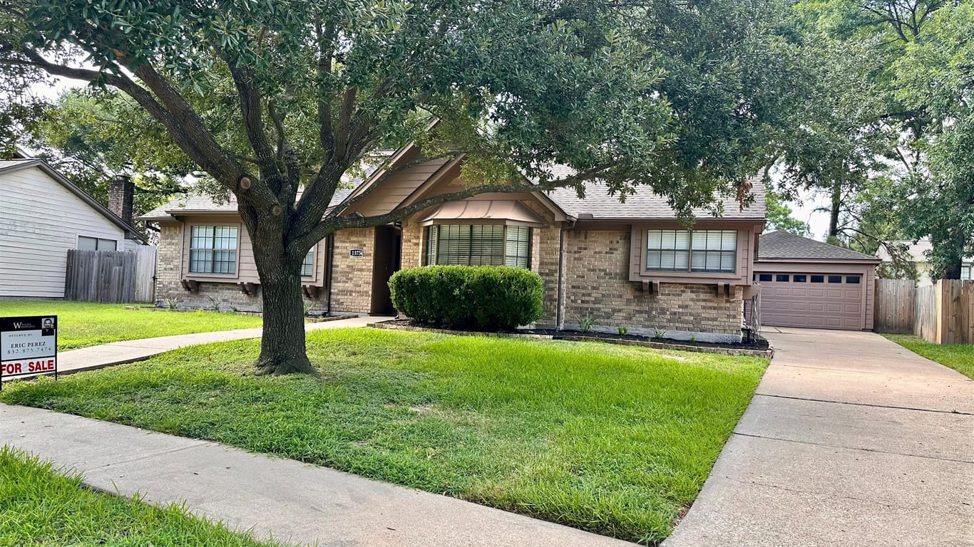 Houston 1-story, 3-bed 15734 Lakedale Drive-idx