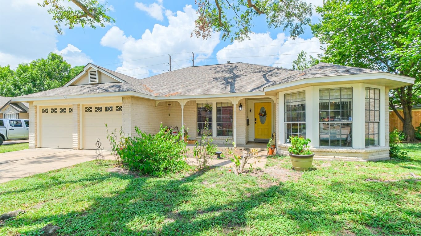 Houston 1-story, 3-bed 15402 Pebble Lake Drive-idx