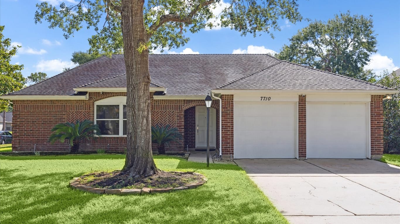 Houston 1-story, 3-bed 7710 Hudson Oaks Drive-idx