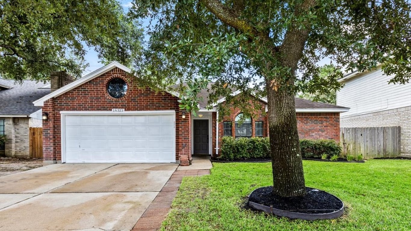 Houston 1-story, 3-bed 16323 Mccormick Drive-idx