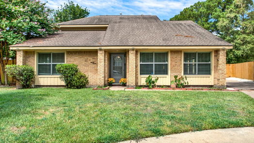 Houston 2-story, 4-bed 8215 Riverglade Drive-idx