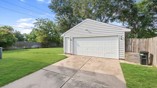 Houston 2-story, 3-bed 15614 Windy Cove Drive-idx