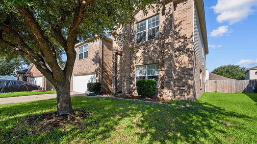 Houston 2-story, 5-bed 9915 Lynette Falls Drive-idx