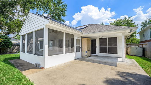 Houston 1-story, 3-bed 8935 Aberdeen Oaks Drive-idx