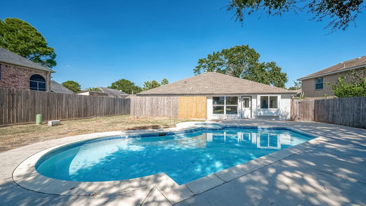 Houston 1-story, 3-bed 17523 Saxon Drive-idx