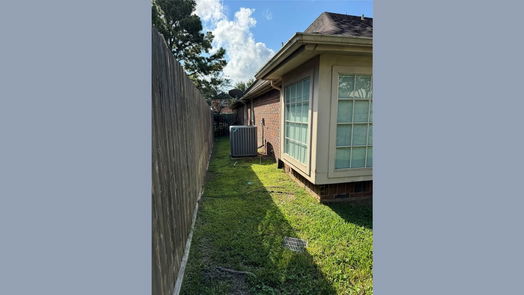 Houston 1-story, 4-bed 17918 Western Pass Lane-idx