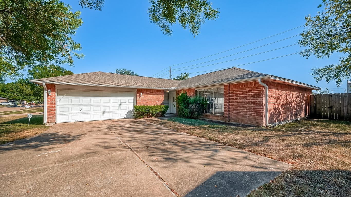 Houston 1-story, 3-bed 16343 Sky Blue Lane-idx