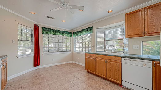 Houston 1-story, 3-bed 15839 Meadow Village Drive-idx