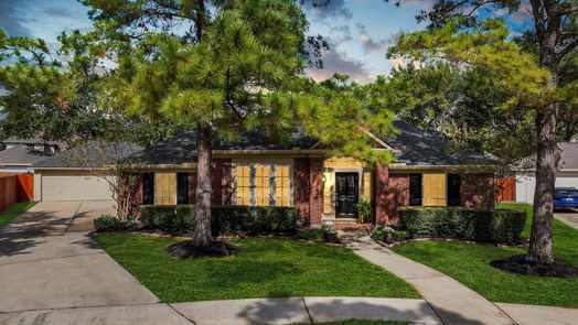 Houston 1-story, 4-bed 7930 Regal Spruce Court-idx