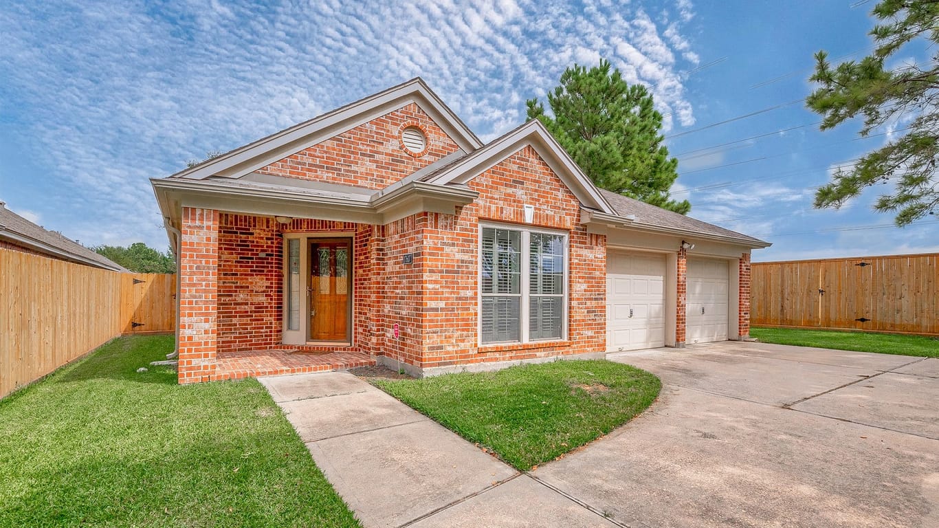 Houston null-story, 3-bed 17607 Burkhart Ridge Drive-idx