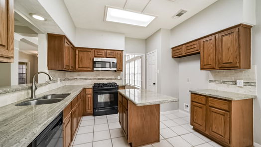 Houston 1-story, 4-bed 7531 Basswood Forest Court-idx