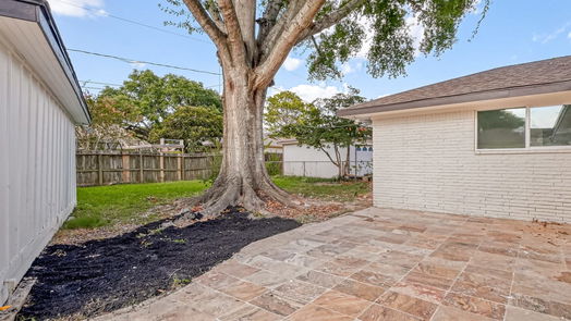 Houston 1-story, 3-bed 6210 Paisley Street-idx
