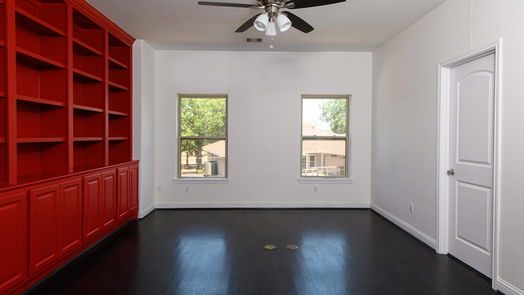 Houston 2-story, 5-bed 9714 Braesmont Drive-idx